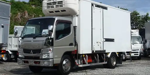 三菱 キャンター 小型 冷凍冷蔵 中温 パワーゲート の中古トラック【車両No.168962】