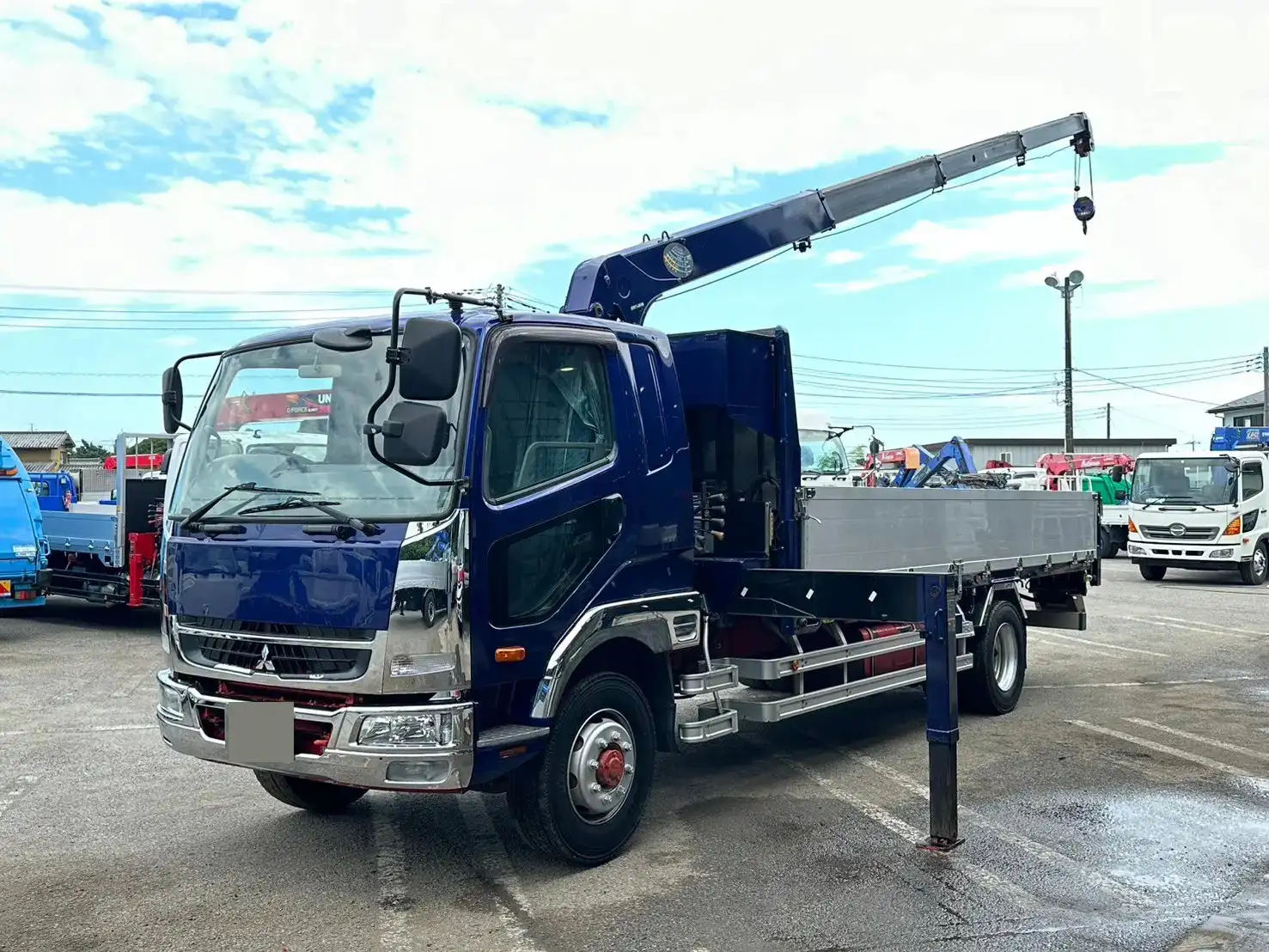 三菱 ファイター 中型/増トン クレーン付 床鉄板 アルミブロック の中古トラック【車両No.168945】