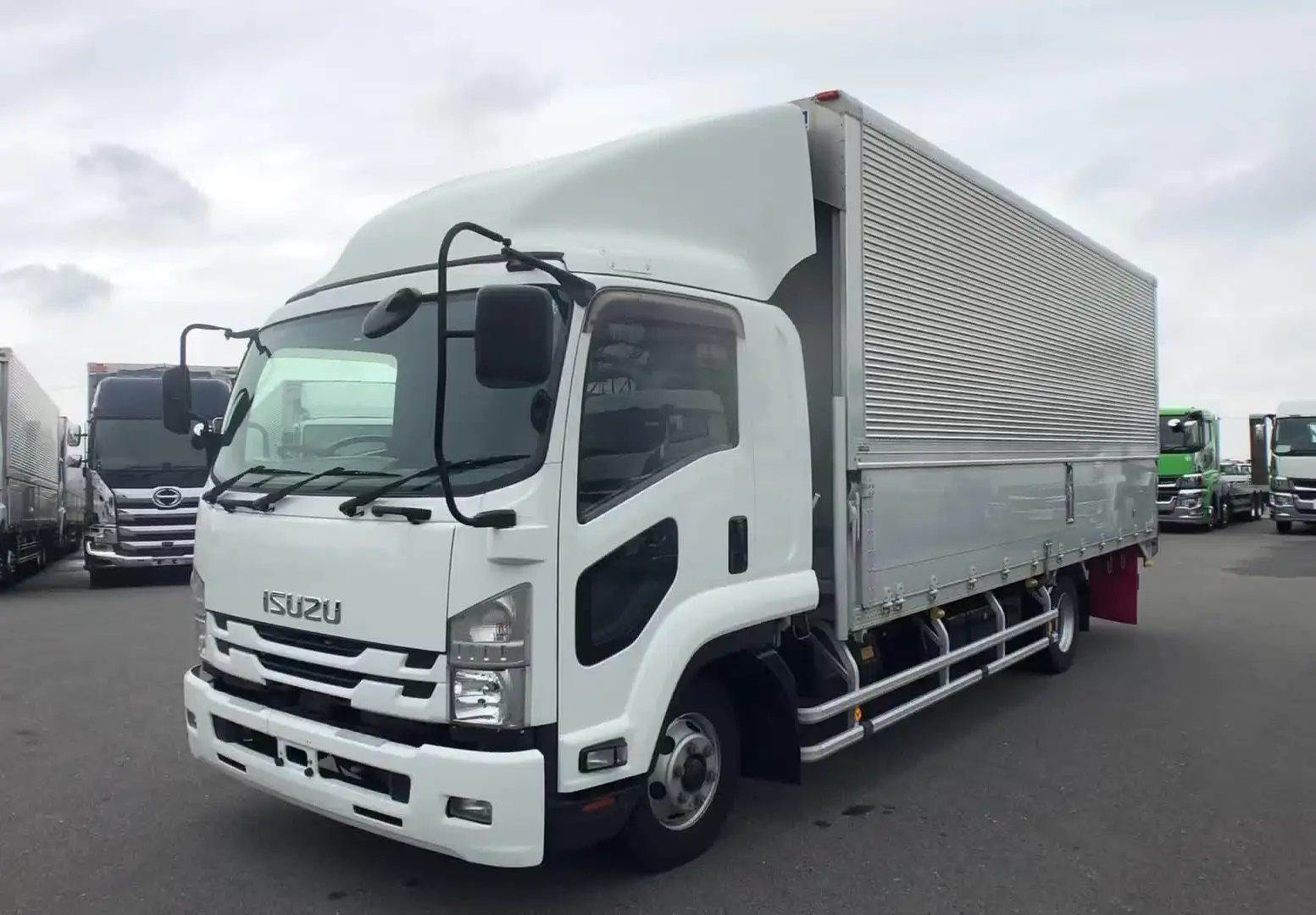 いすゞ フォワード 中型/増トン ウイング ベッド 2RG-FRR90S2 の中古トラック【車両No.169428】