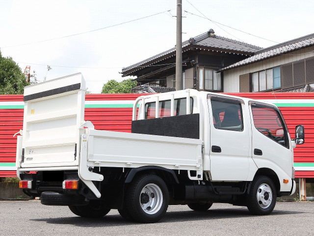 日野 デュトロ 小型 平ボディ Wキャブ(ダブルキャブ) パワーゲート｜画像2