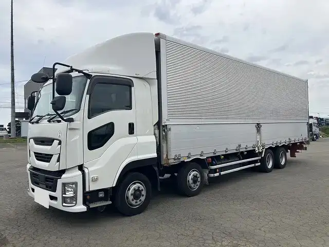 いすゞ ギガ 大型 ウイング エアサス ベッド の中古トラック【車両No.169597】