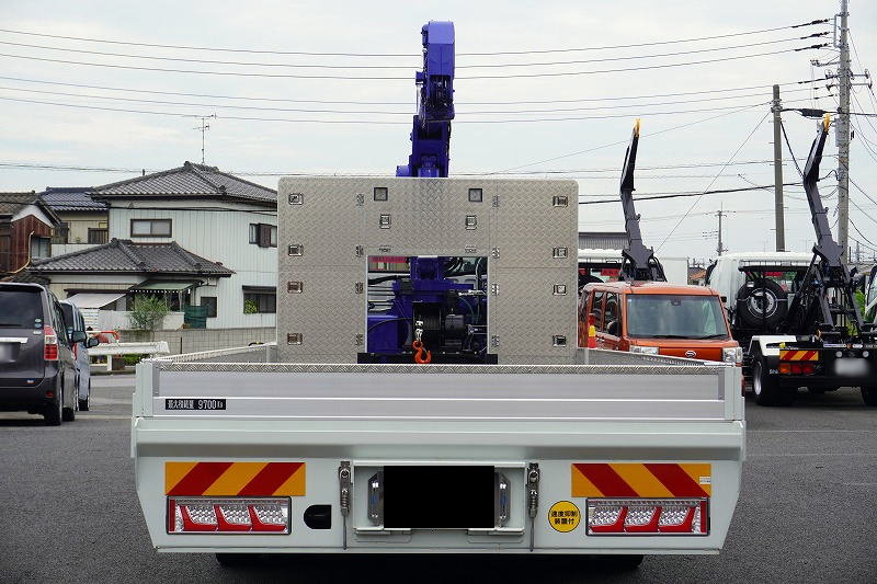 三菱 ファイター 中型/増トン 車両重機運搬 4段クレーン ラジコン｜画像2