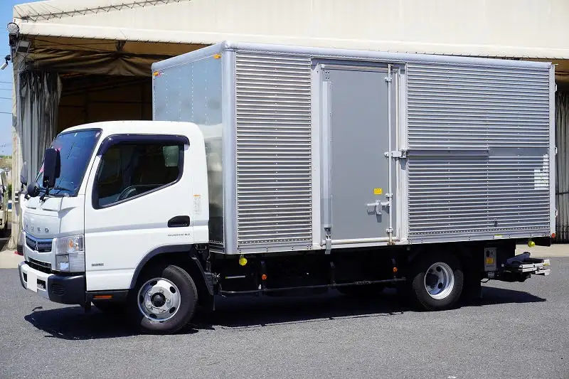 三菱 キャンター 小型 アルミバン パワーゲート サイドドア の中古トラック【車両No.169631】