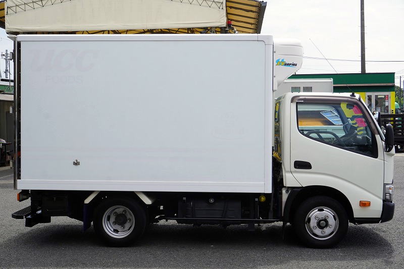 日野 デュトロ 小型 冷凍冷蔵 低温 2室｜画像2