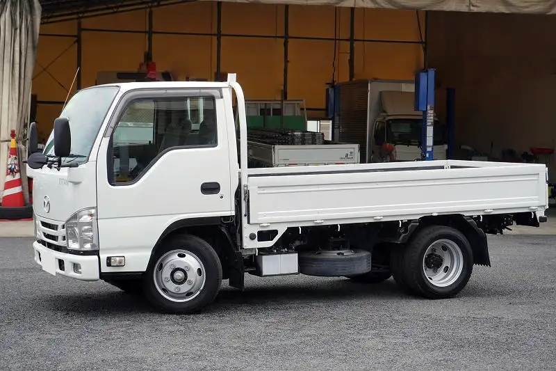 マツダ タイタン 小型 平ボディ 2RG-LKR88A H31/R1 の中古トラック【車両No.169640】