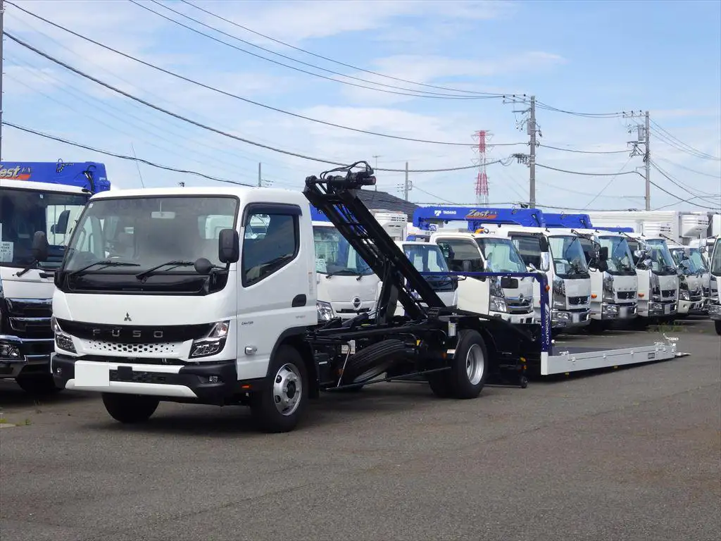 三菱 キャンター 小型 車両重機運搬 ラジコン ウインチ の中古トラック【車両No.169671】