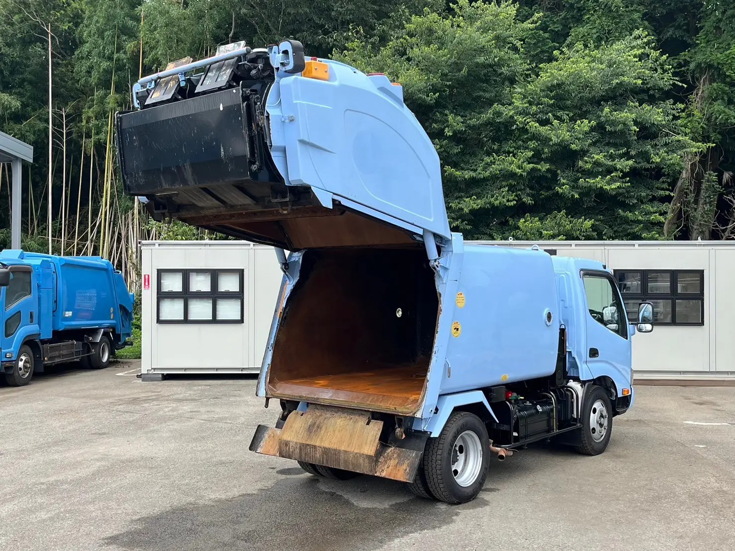 日野 デュトロ 小型 パッカー車(塵芥車) 巻き込み式 回転ダンプ式の中古トラック画像6