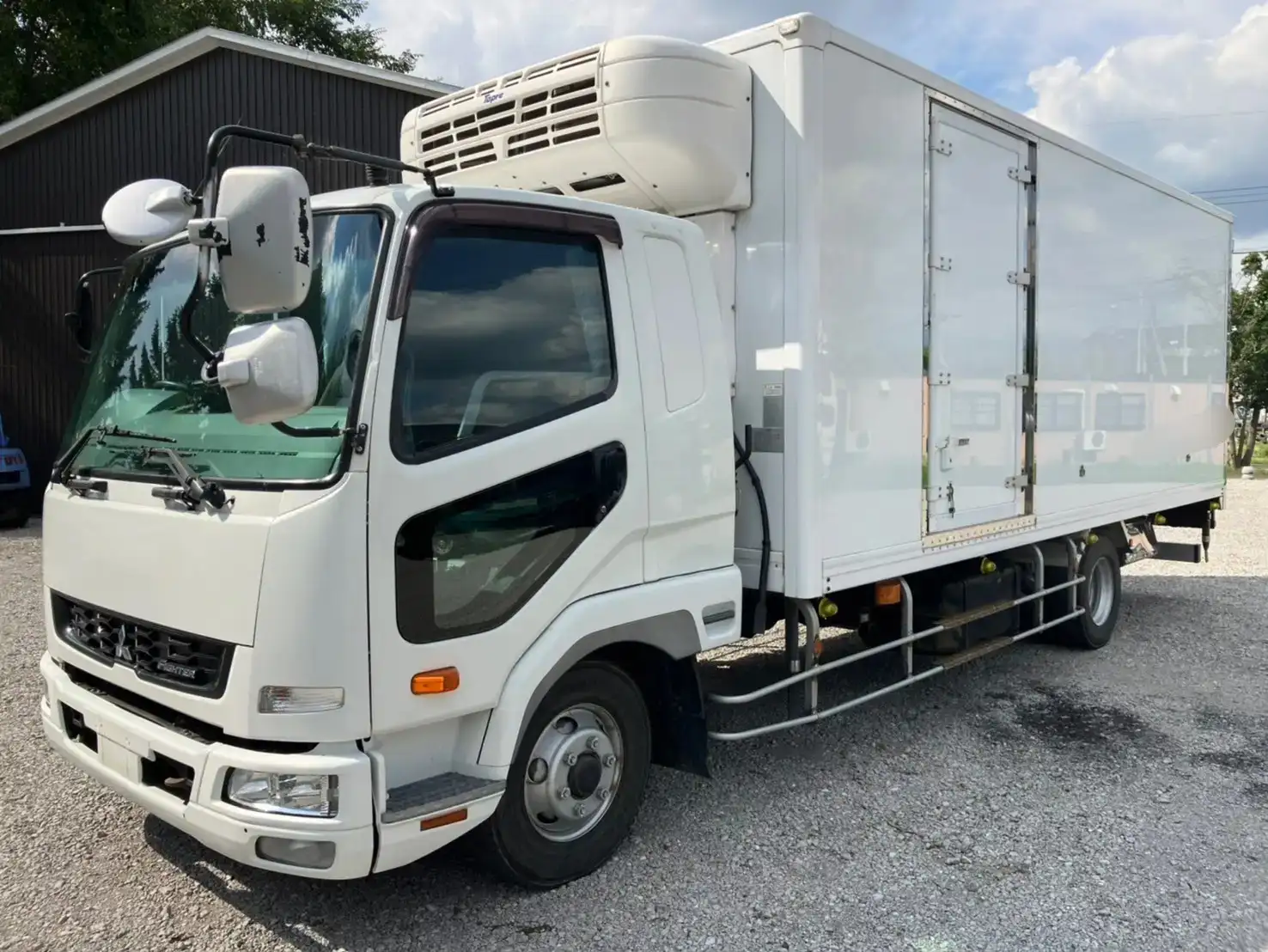 三菱 ファイター 中型/増トン 冷凍冷蔵 低温 スタンバイ の中古トラック【車両No.170099】