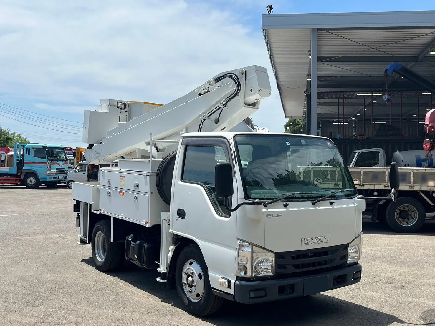 いすゞ エルフ 小型 高所・建柱車 高所作業車 電工仕様｜画像2