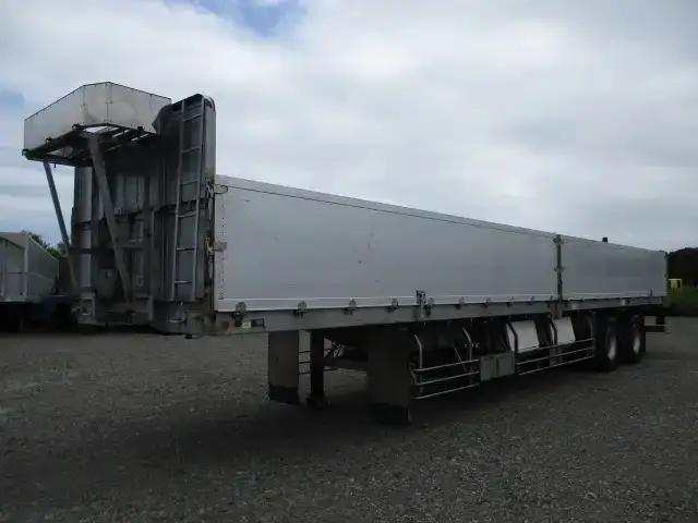 国内・その他 国産車その他 トレーラー/その他 トレーラー 2軸 エアサス の中古トラック【車両No.170567】