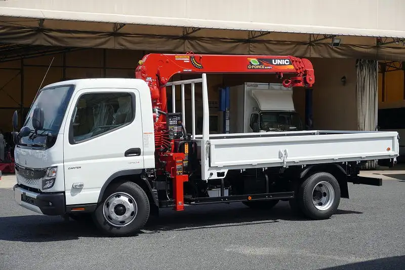 三菱 キャンター 小型 クレーン付 4段 ラジコン の中古トラック【車両No.172208】