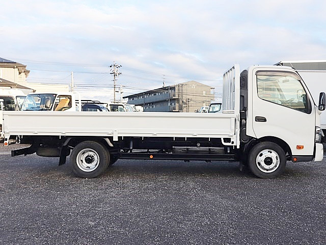 トヨタ トヨエース 小型 平ボディ TKG-XZU710 H28｜画像2