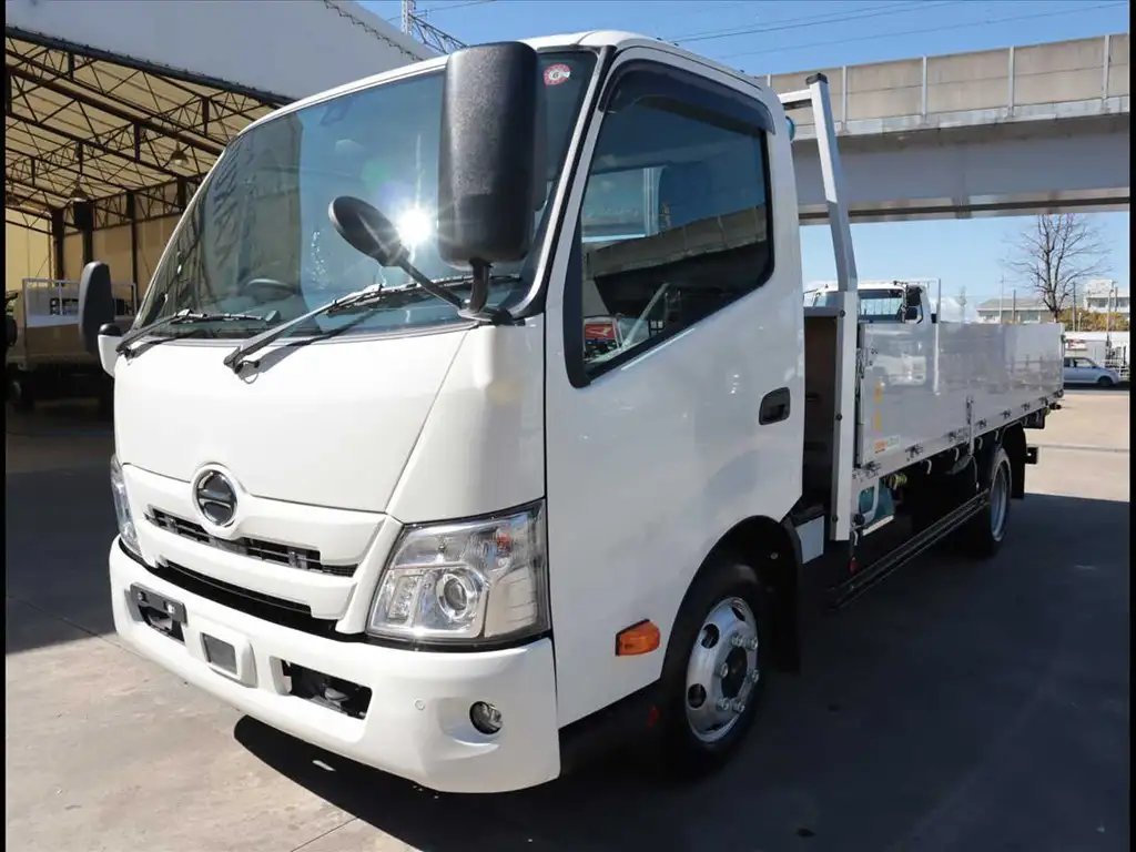 日野 デュトロ 小型 平ボディ アルミブロック 2RG-XZU712M の中古トラック【車両No.171101】