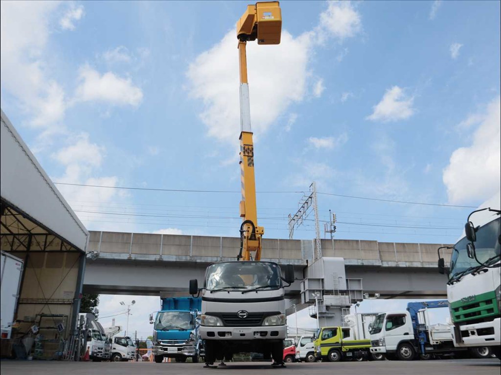 日野 デュトロ 小型 高所・建柱車 高所作業車 電工仕様の中古トラック画像5