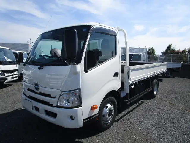 日野 デュトロ 小型 平ボディ 2KG-XZU710M R5 の中古トラック【車両No.172543】
