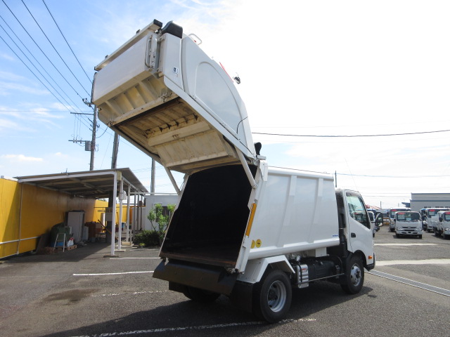 日野 デュトロ 小型 パッカー車(塵芥車) プレス式 2KG-XZU700Xの中古トラック画像6