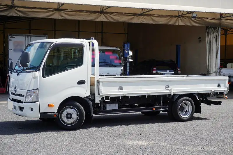 日野 デュトロ 小型 平ボディ 2RG-XZU710M H31/R1 の中古トラック【車両No.172668】