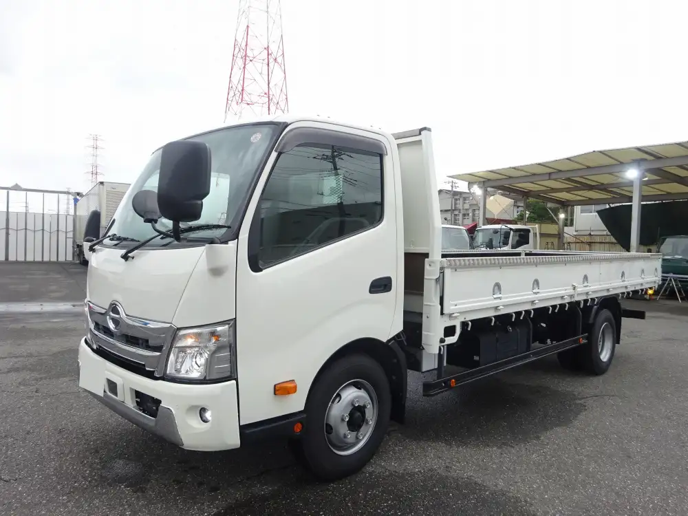 日野 デュトロ 小型 平ボディ 2KG-XZU730M R3 の中古トラック【車両No.172905】