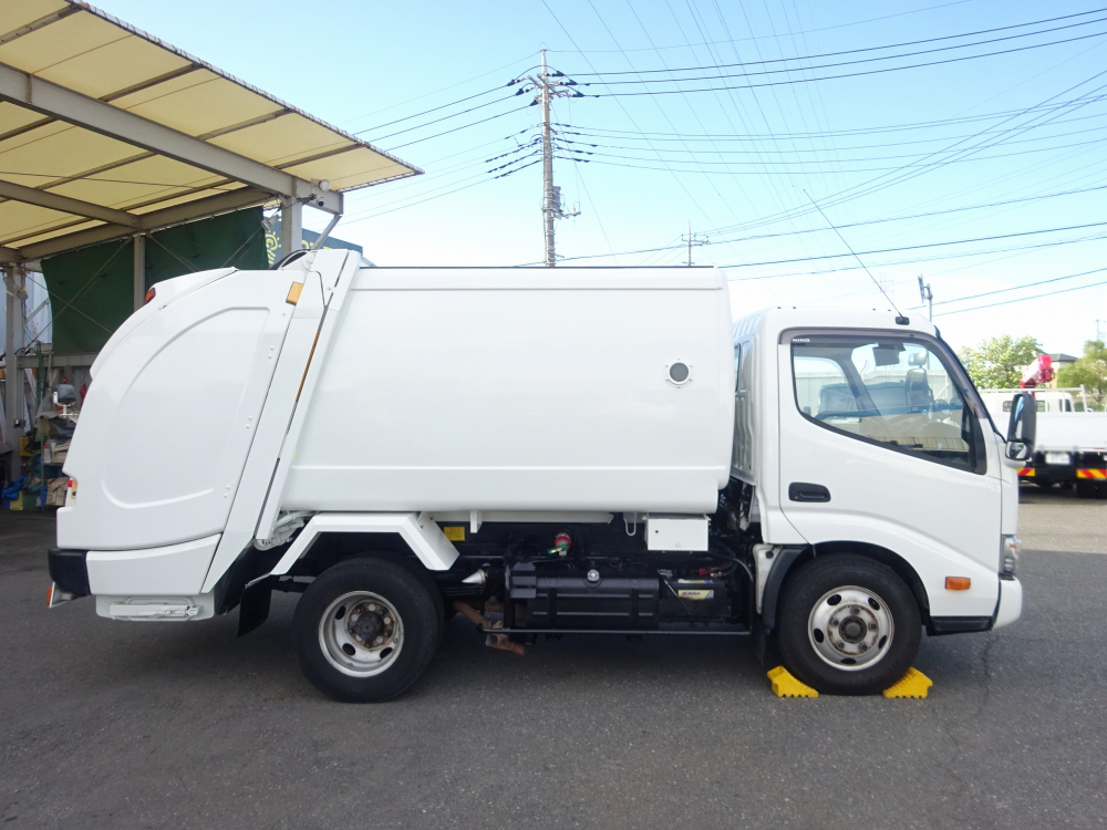 日野 デュトロ 小型 パッカー車(塵芥車) 巻き込み式 回転ダンプ式の中古トラック画像3