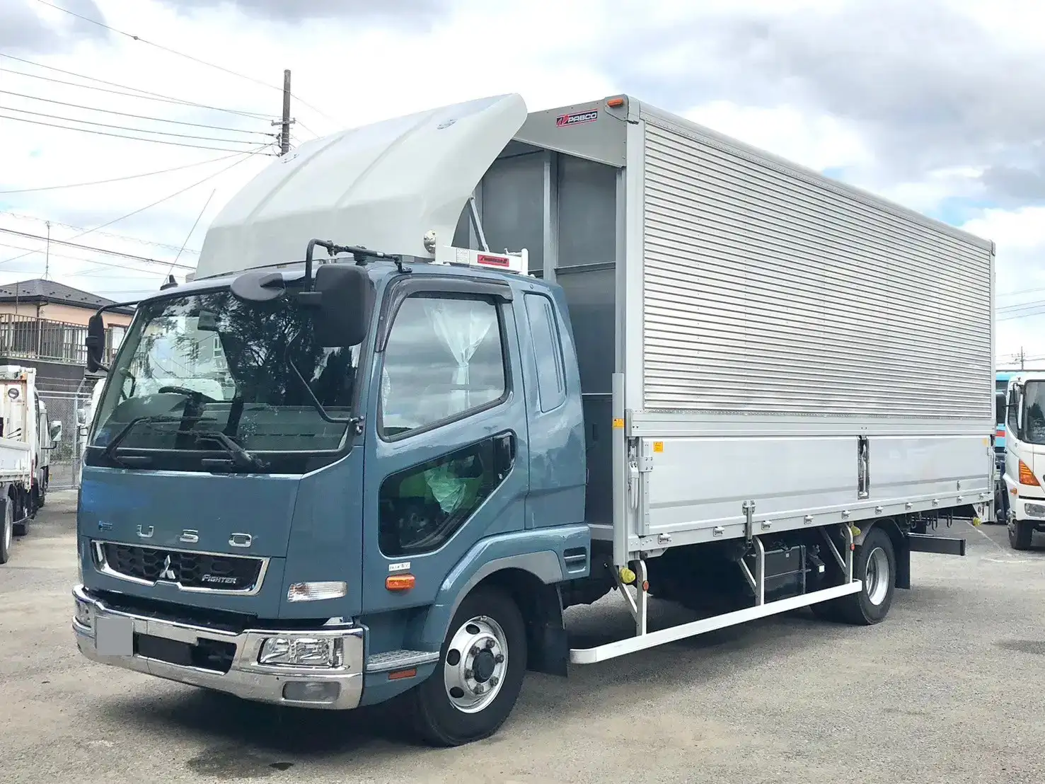三菱 ファイター 中型/増トン ウイング ベッド 2KG-FK62F の中古トラック【車両No.172812】