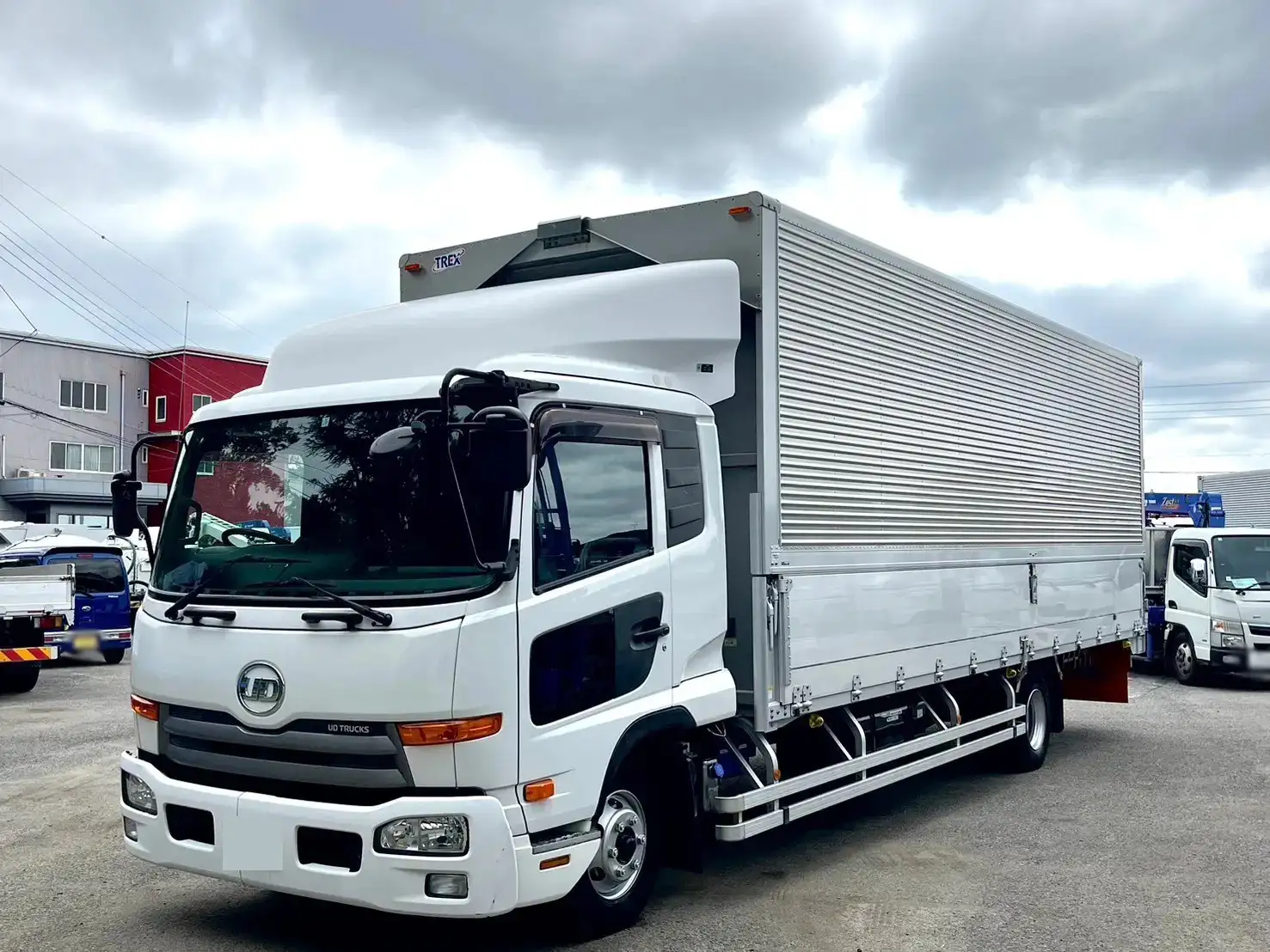 日産UD コンドル 中型/増トン ウイング ベッド TKG-MK38L の中古トラック【車両No.172829】
