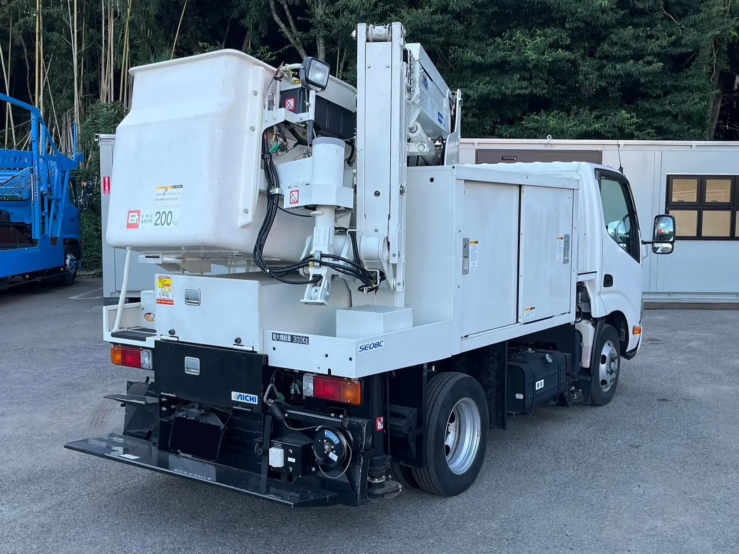 日野 デュトロ 小型 高所・建柱車 高所作業車 電工仕様｜画像3