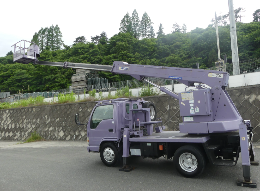 いすゞ エルフ 小型 高所・建柱車 高所作業車 KR-NKR81E3N｜画像6