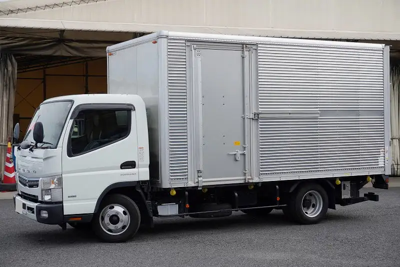 三菱 キャンター 小型 アルミバン パワーゲート サイドドア の中古トラック【車両No.173433】