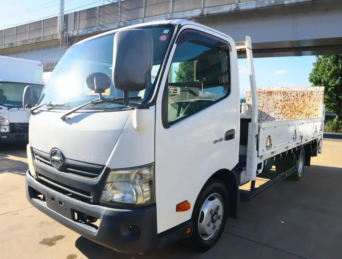 日野 デュトロ 小型 平ボディ パワーゲート TKG-XZU710M の中古トラック【車両No.173389】