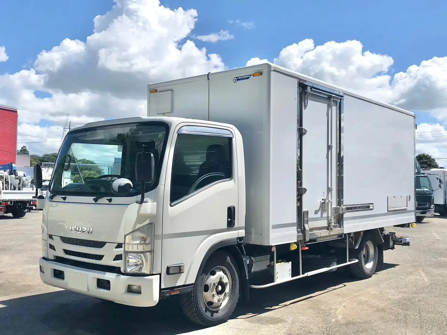 いすゞ エルフ 小型 冷凍冷蔵 保冷 パワーゲート の中古トラック【車両No.173575】
