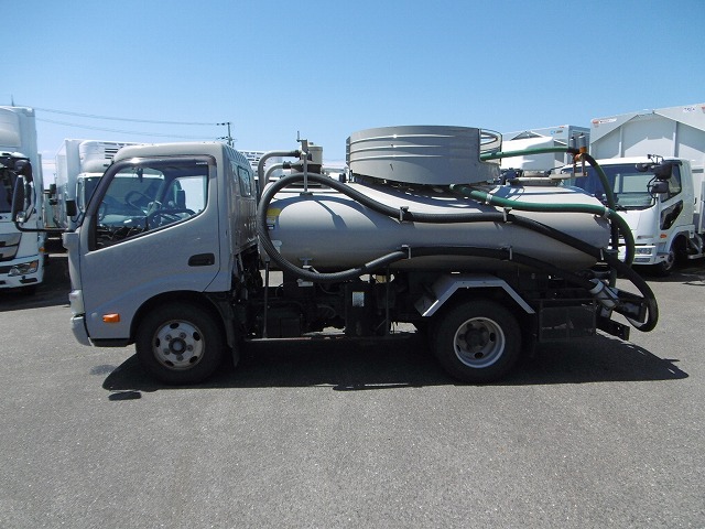 日野 デュトロ 小型 タンク車 バキューム TKG-XZU600E｜画像8