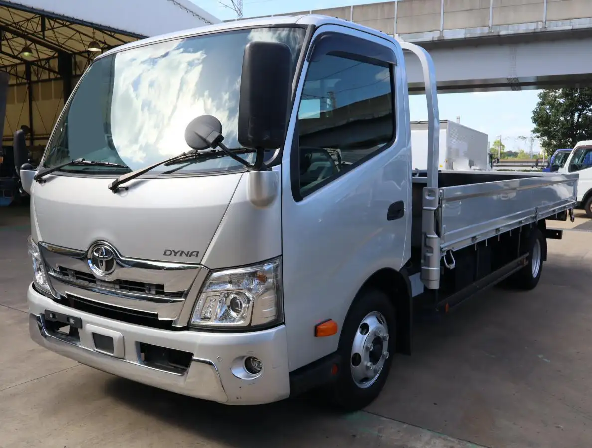 トヨタ ダイナ 小型 平ボディ 2RG-XZU722 R3 の中古トラック【車両No.173852】