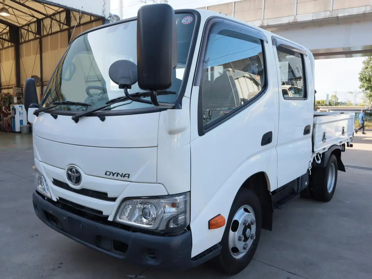 トヨタ ダイナ 小型 平ボディ Wキャブ 2RG-XZU605 の中古トラック【車両No.173837】