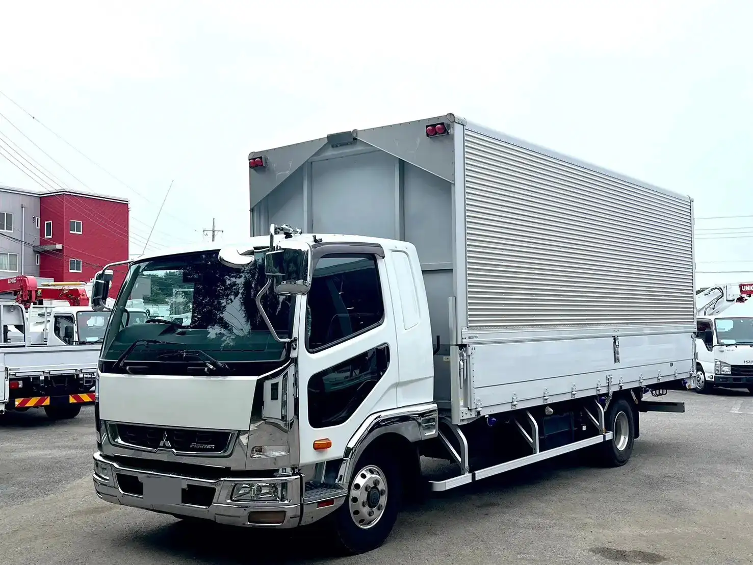 三菱 ファイター 中型/増トン ウイング エアサス ベッド の中古トラック【車両No.174091】