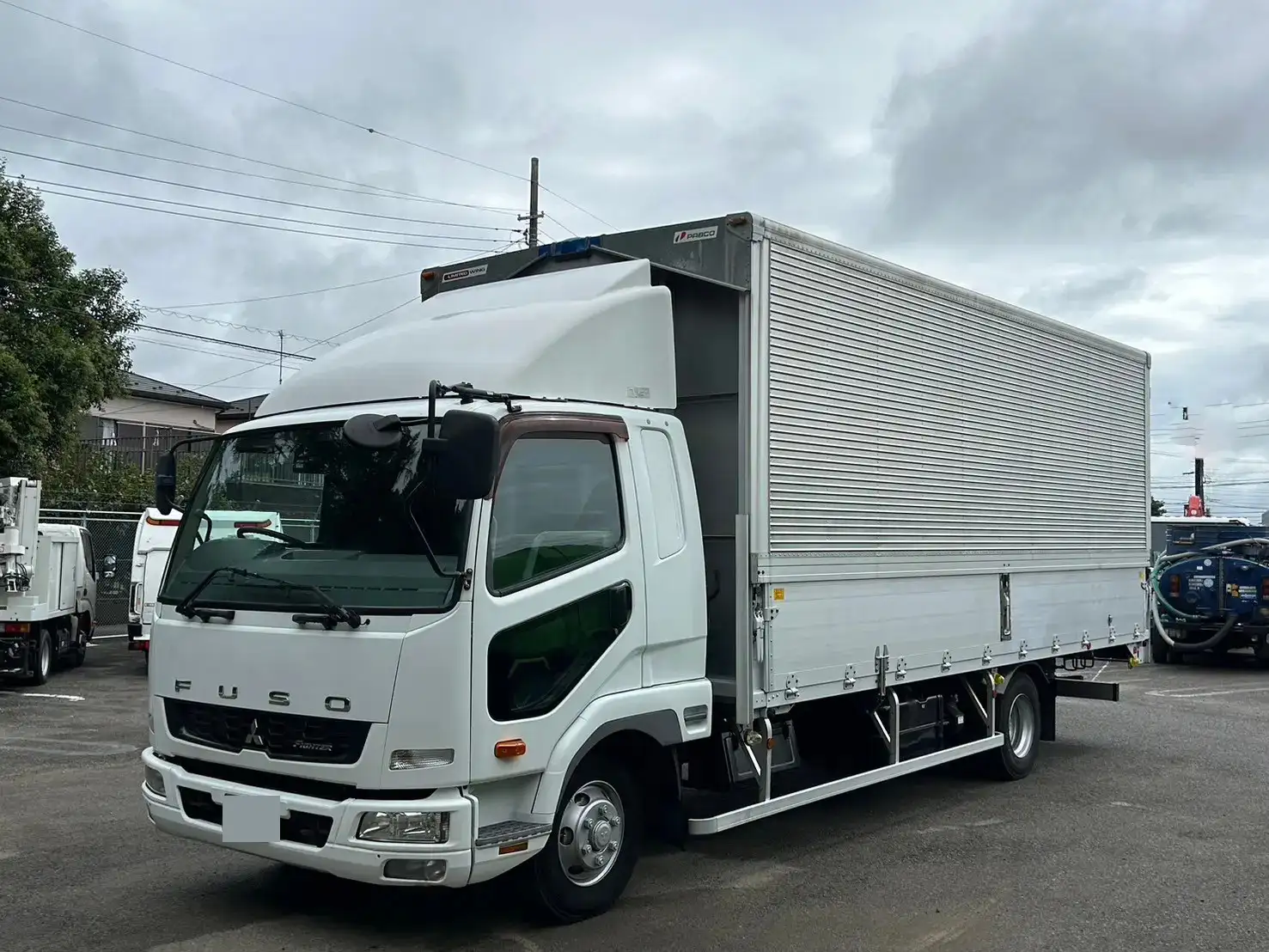 三菱 ファイター 中型/増トン ウイング ベッド TKG-FK61F の中古トラック【車両No.174060】