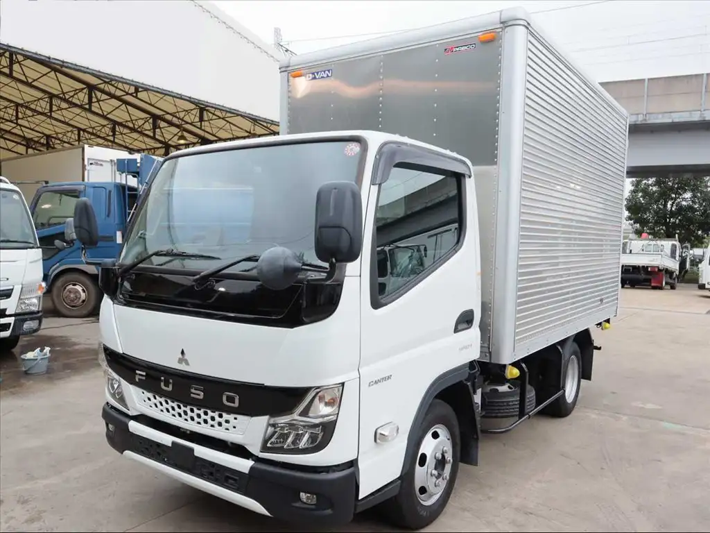 三菱 キャンター 小型 アルミバン 2TG-FBA00 R5 の中古トラック【車両No.174188】
