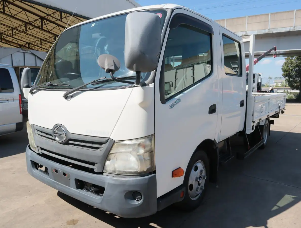 日野 デュトロ 小型 平ボディ Wキャブ SKG-XZU710M の中古トラック【車両No.174214】
