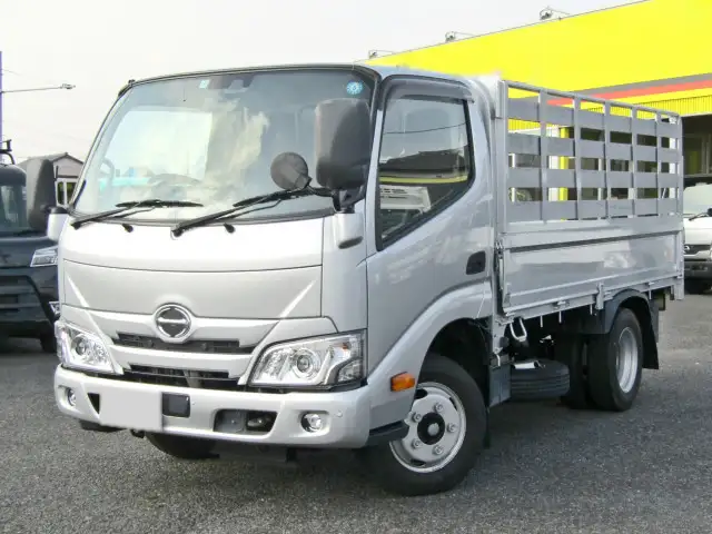 日野 デュトロ 小型 平ボディ 床鉄板 2RG-XZU605M の中古トラック【車両No.174391】