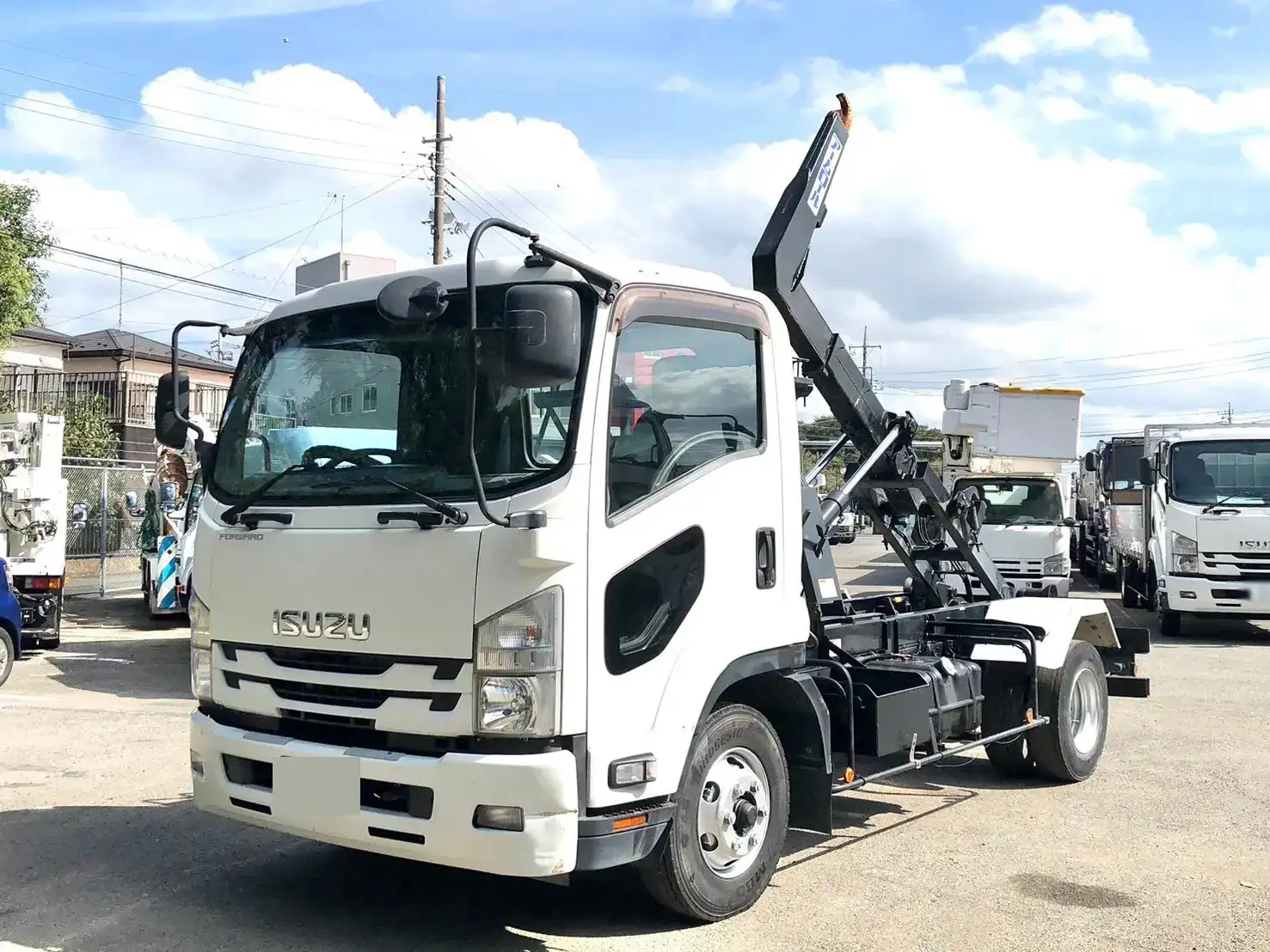 いすゞ フォワード 中型/増トン アームロール ツインホイスト TKG-FRR90S2 の中古トラック【車両No.174933】