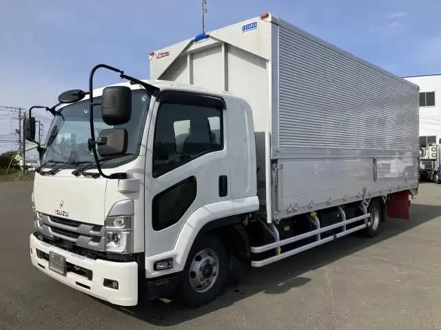 いすゞ フォワード 中型/増トン ウイング ベッド 2RG-FRR90S2 の中古トラック【車両No.175202】