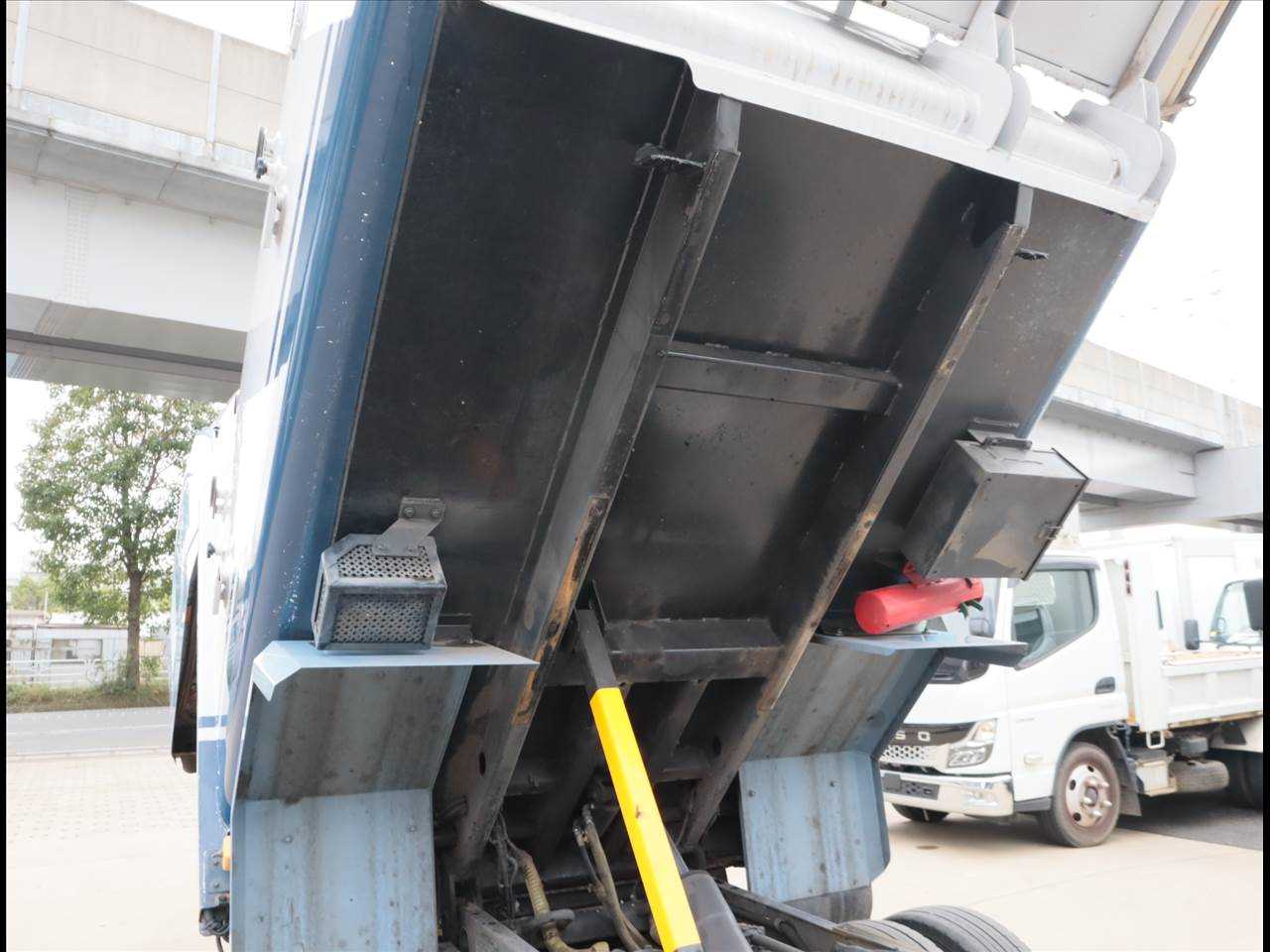 日野 デュトロ 小型 パッカー車(塵芥車) 巻き込み式 回転ダンプ式の中古トラック画像15