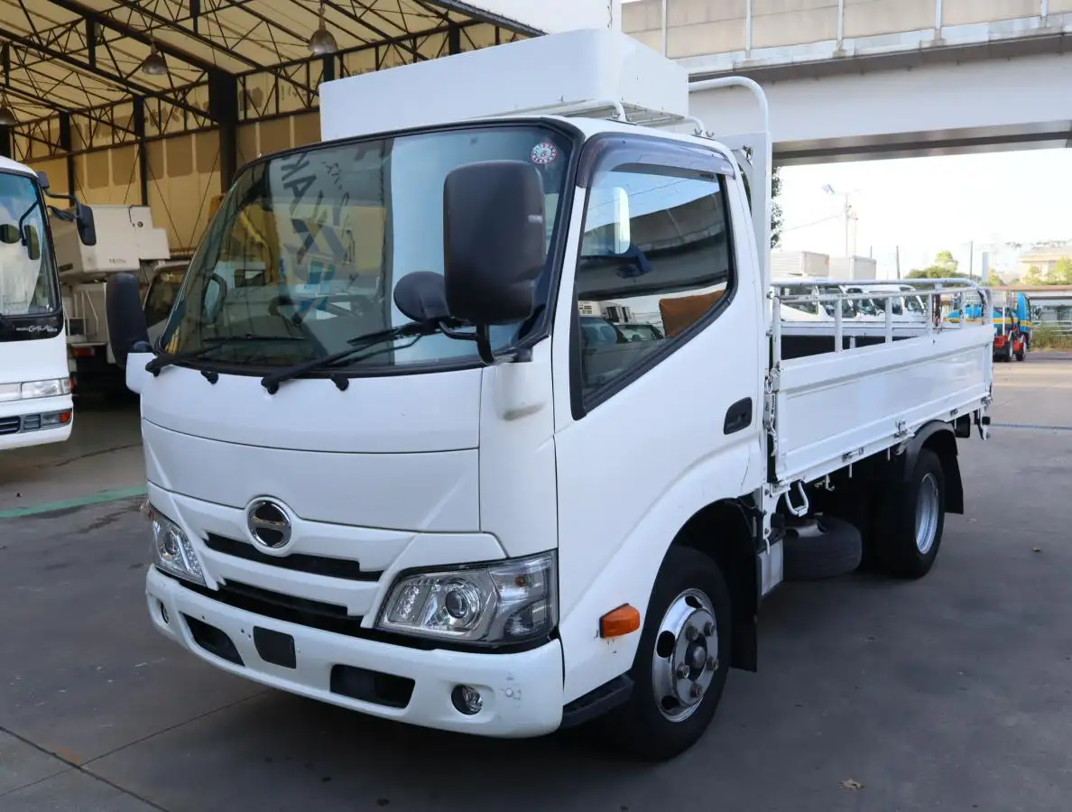 日野 デュトロ 小型 平ボディ 床鉄板 2RG-XZC605M の中古トラック【車両No.175109】