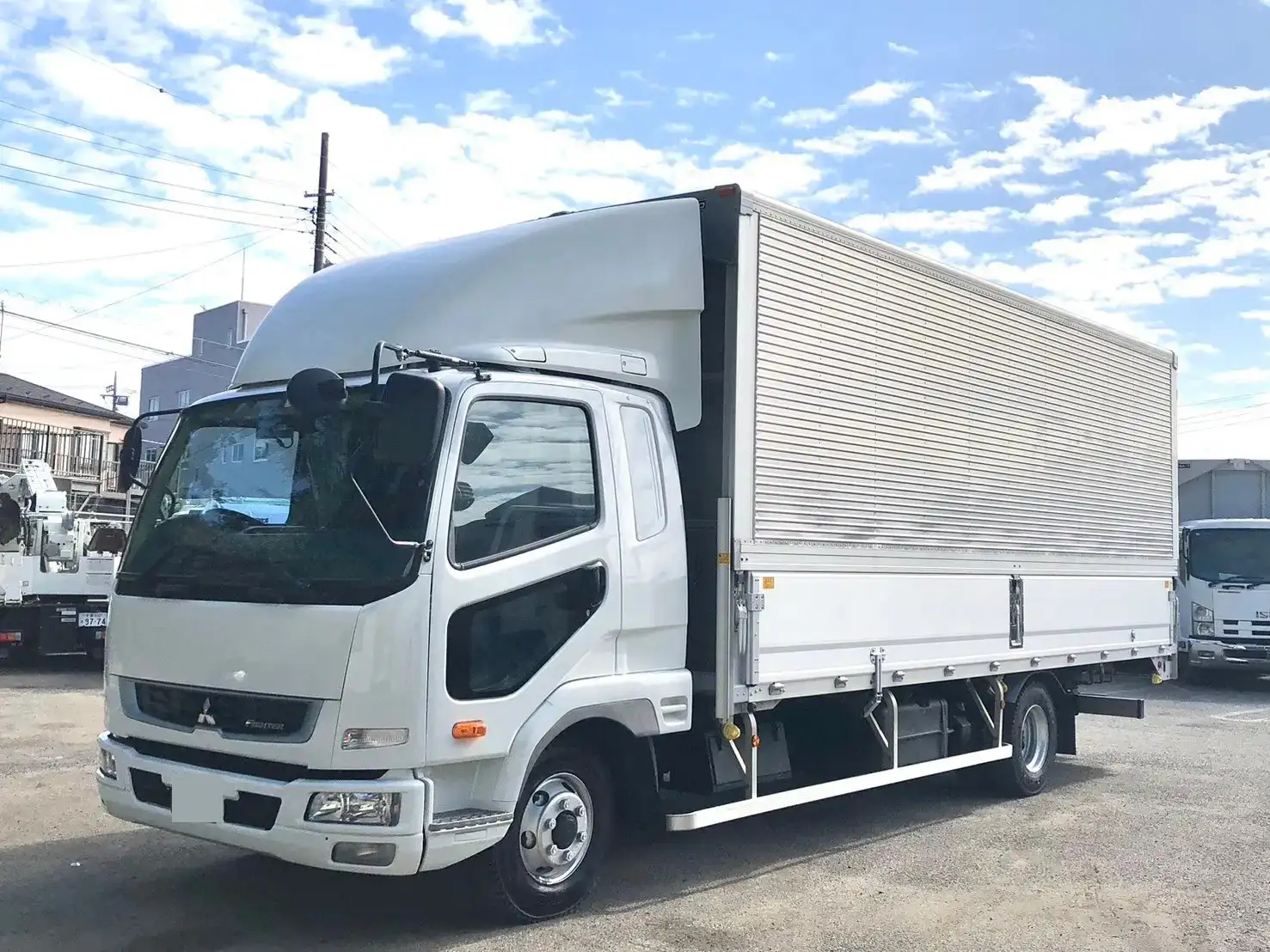 三菱 ファイター 中型/増トン ウイング エアサス ベッド の中古トラック【車両No.175348】