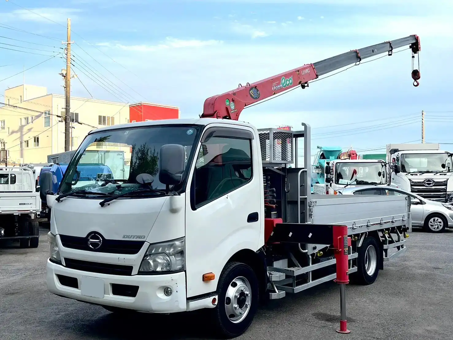 日野 デュトロ 小型 クレーン付 アルミブロック 4段 の中古トラック【車両No.175386】