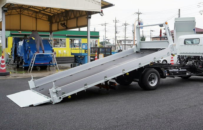 三菱 キャンター 小型 車両重機運搬 ラジコン ウインチ｜画像4