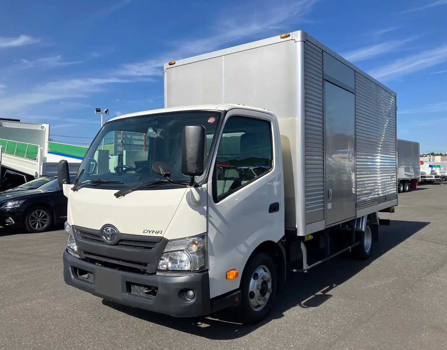 トヨタ ダイナ 小型 アルミバン サイドドア TPG-XZU712 の中古トラック【車両No.175796】