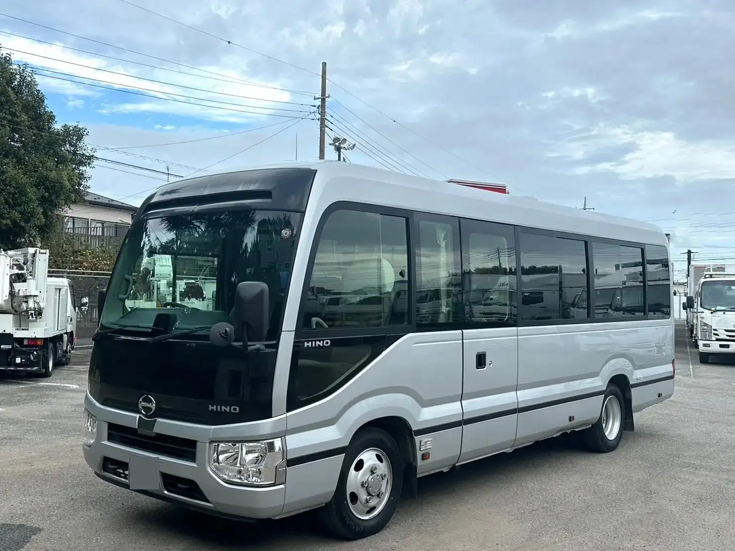 日野 リエッセ 小型 バス マイクロバス SDG-XZB70M の中古トラック【車両No.175760】