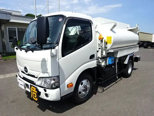 日野 デュトロ 小型 タンク車 ローリー 2KG-XZU685M の中古トラック【車両No.175691】