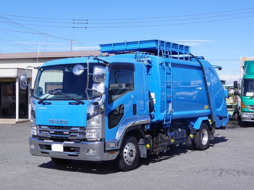 いすゞ フォワード 中型/増トン パッカー車(塵芥車) プレス式 ベッド｜画像1