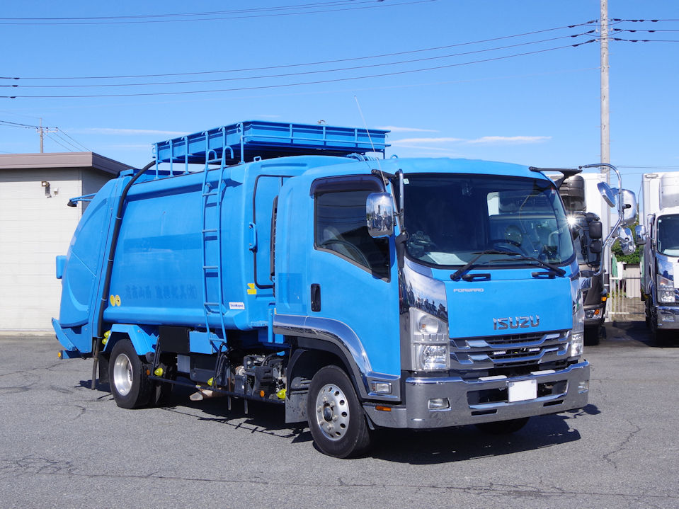 いすゞ フォワード 中型/増トン パッカー車(塵芥車) プレス式 ベッドの中古トラック画像2